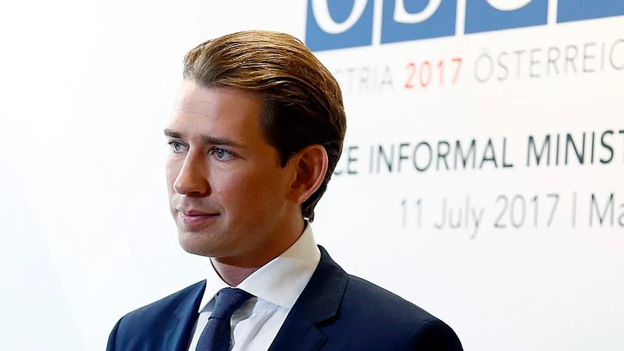 800px-Sebastian_Kurz_-_OSZE_2017_(35813680586)_(cropped_2)