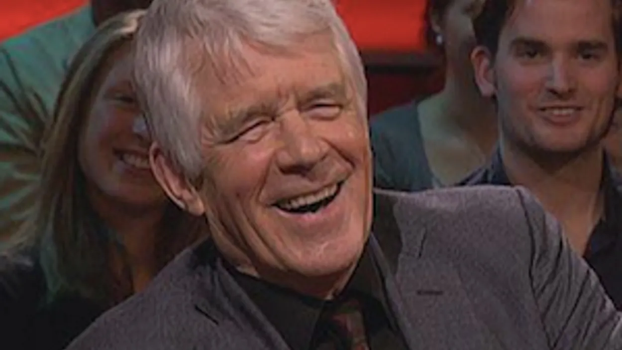 De 'Gouden Tijden, Zwarte Bladzijden' van Kees van Kooten - Joop - BNNVARA