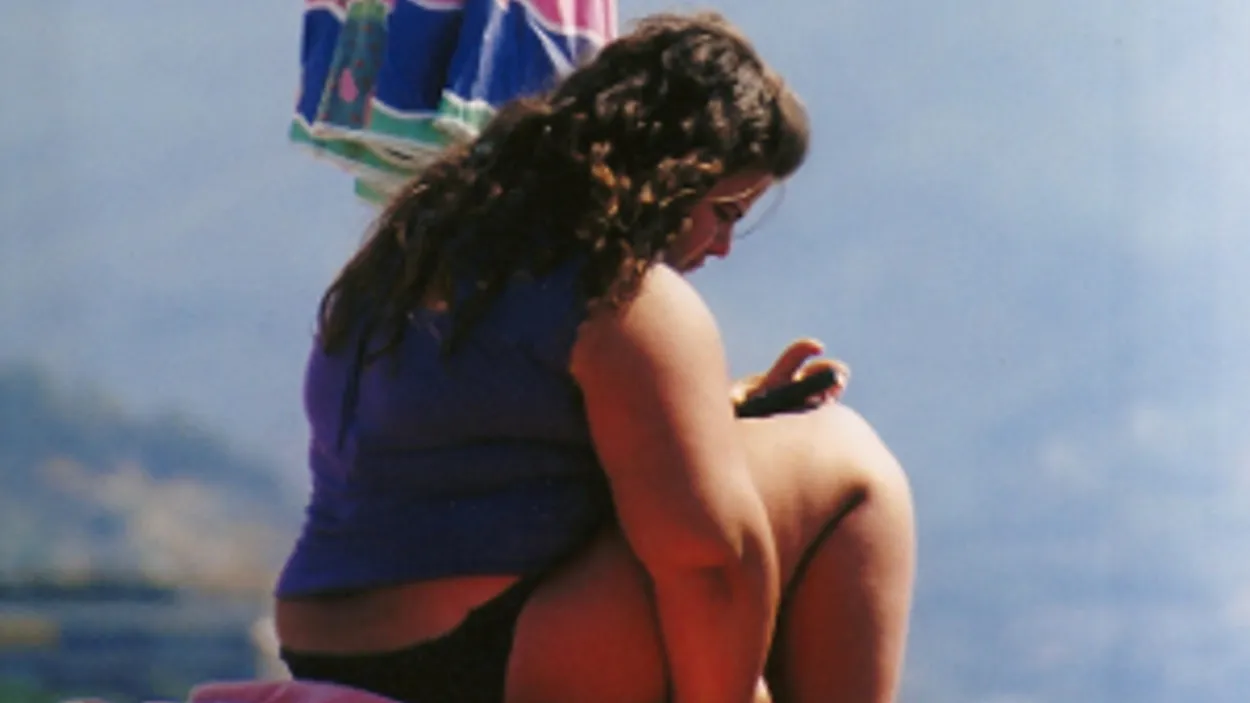 dik_meisje_op_strand_300.jpg