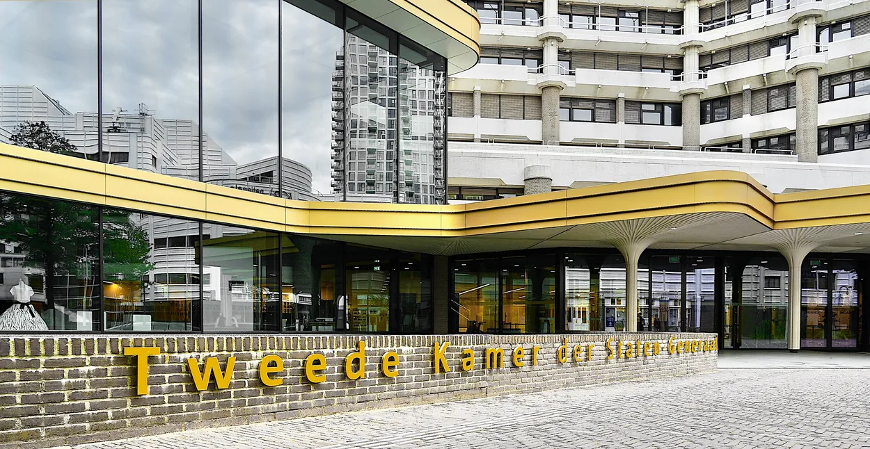 Afbeelding van Tweede Kamer moet positie vertrouwenspersonen verbeteren maar heeft eigen huis niet eens op orde