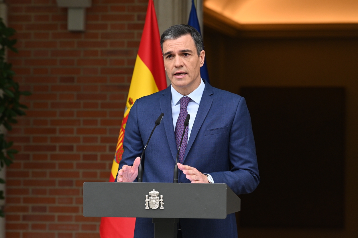 España se mueve hacia la (extrema) derecha, el gobierno de izquierda pide elecciones anticipadas – Joop
