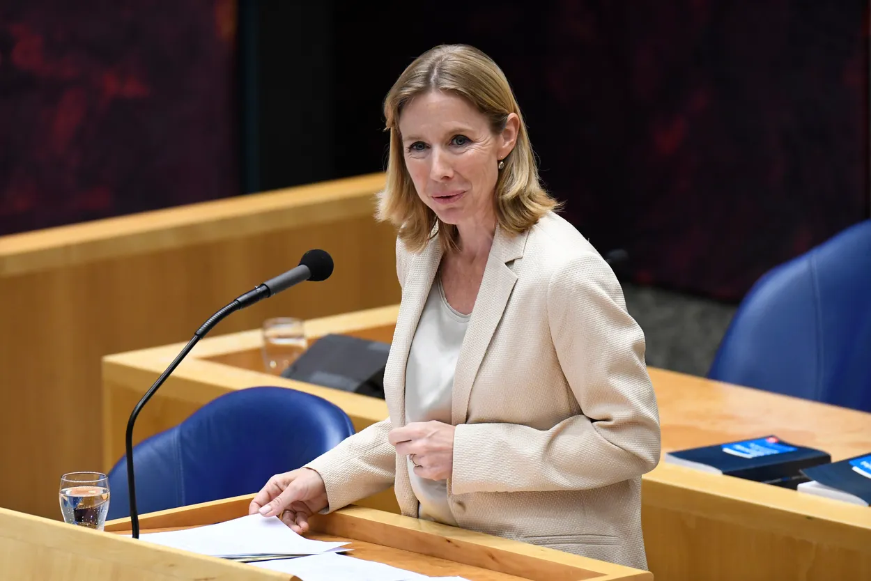 Stientje van Veldhoven stapt uit vanwege nieuwe baan Joop