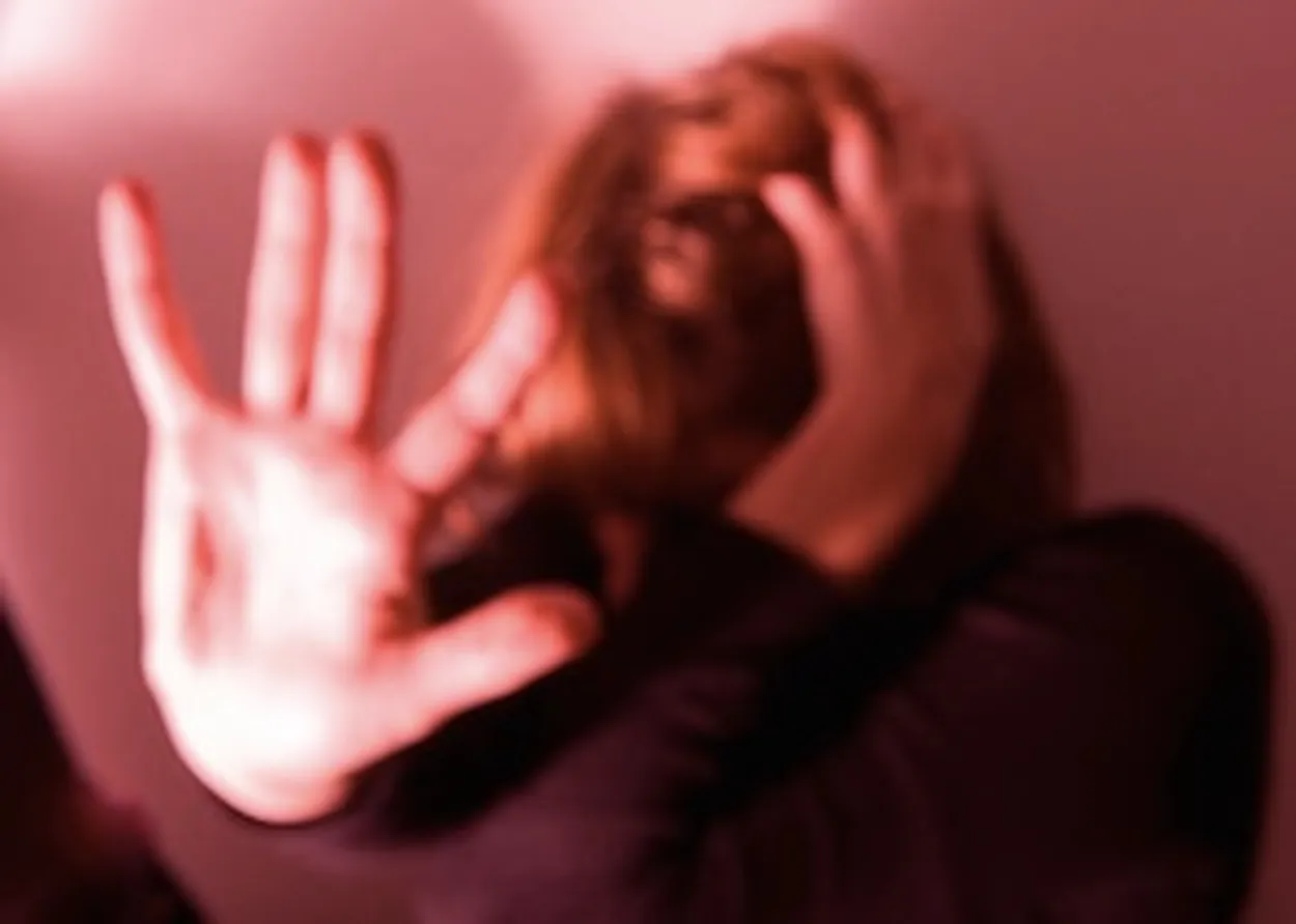 Hulpverleners verkrachten collega's en niemand grijpt in Joop BNNVARA Hulpverleners verkrachten collega's en niemand grijpt in Joop BNNVARA