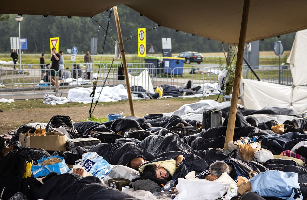 Nederland slaat internationaal pleefiguur met humanitair schandaal Ter Apel