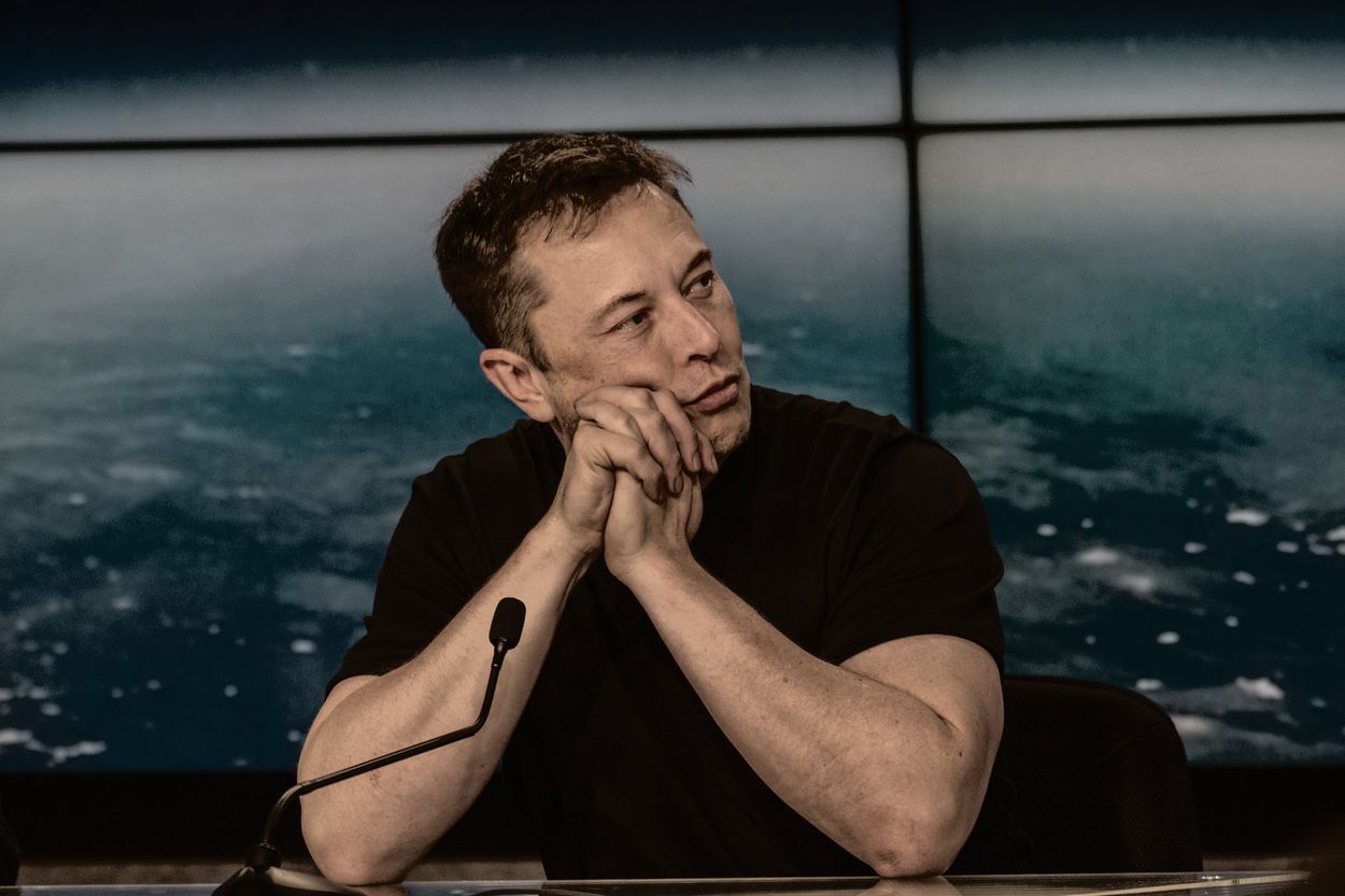 Afbeelding van Elon Musk vergreep zich aan stewardess en betaalde kwart miljoen dollar zwijggeld