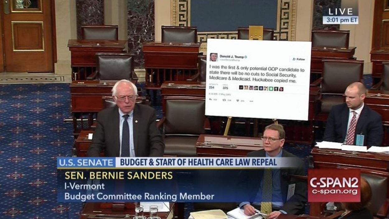 Afbeelding van Bernie Sanders confronteert Senaat met joekel van een Trump-tweet