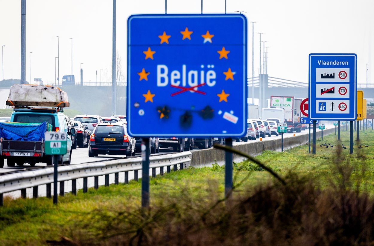 Afbeelding van Belgen balen van invasie Nederlanders die lockdown ontvluchten