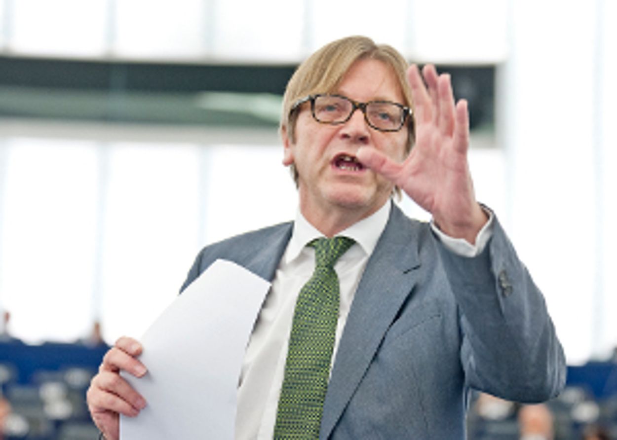 VerhofstadtNieuwsuur300