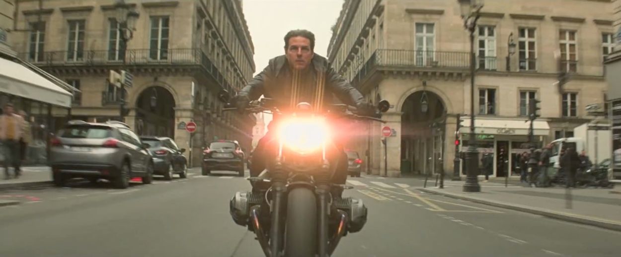 Afbeelding van Tom Cruise op de fiets