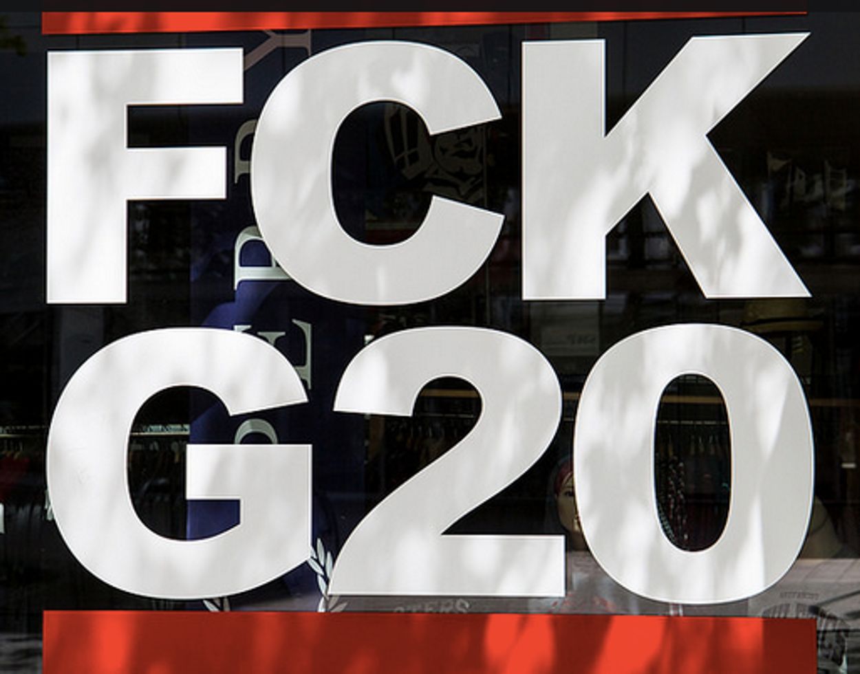Afbeelding van G20 demonstranten worden tegengehouden bij de grens