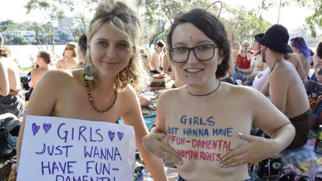 Afbeelding van Australische vrouwen houden tepelpicknick tegen seksisme