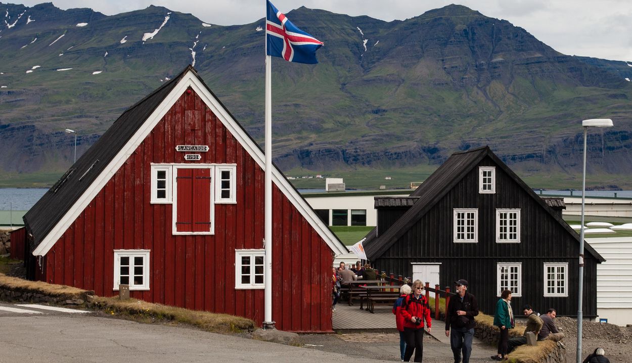 Afbeelding van IJsland richt 'Nederlands' monument op voor eerste zwarte inwoner