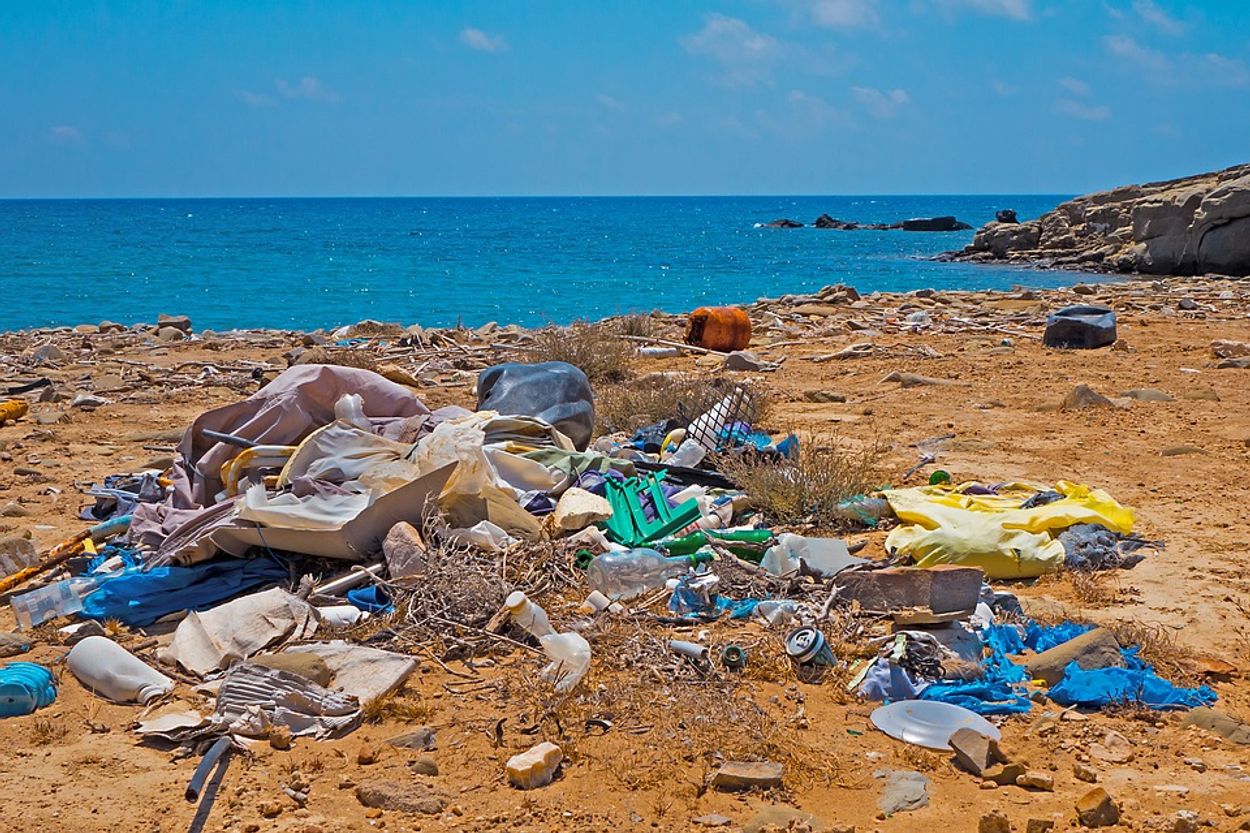 Afbeelding van Middellandse Zee 'open riool' vol plastic afval