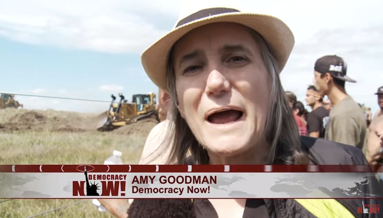 Afbeelding van Amerika probeert journalist Amy Goodman monddood te maken