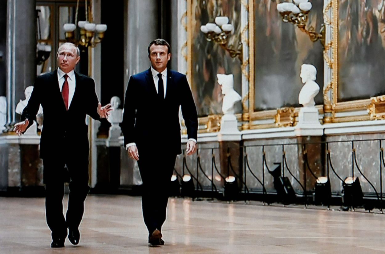 Afbeelding van Macron op bezoek bij Poetin in poging oorlog te voorkomen