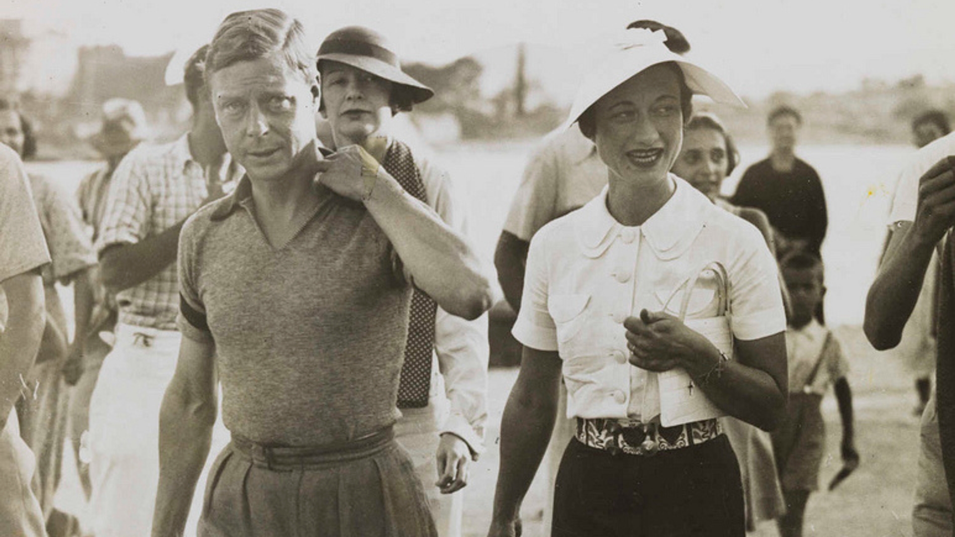 king-edward-viii-and-mrs-simpson-on-holiday-in-yugoslavia-1936