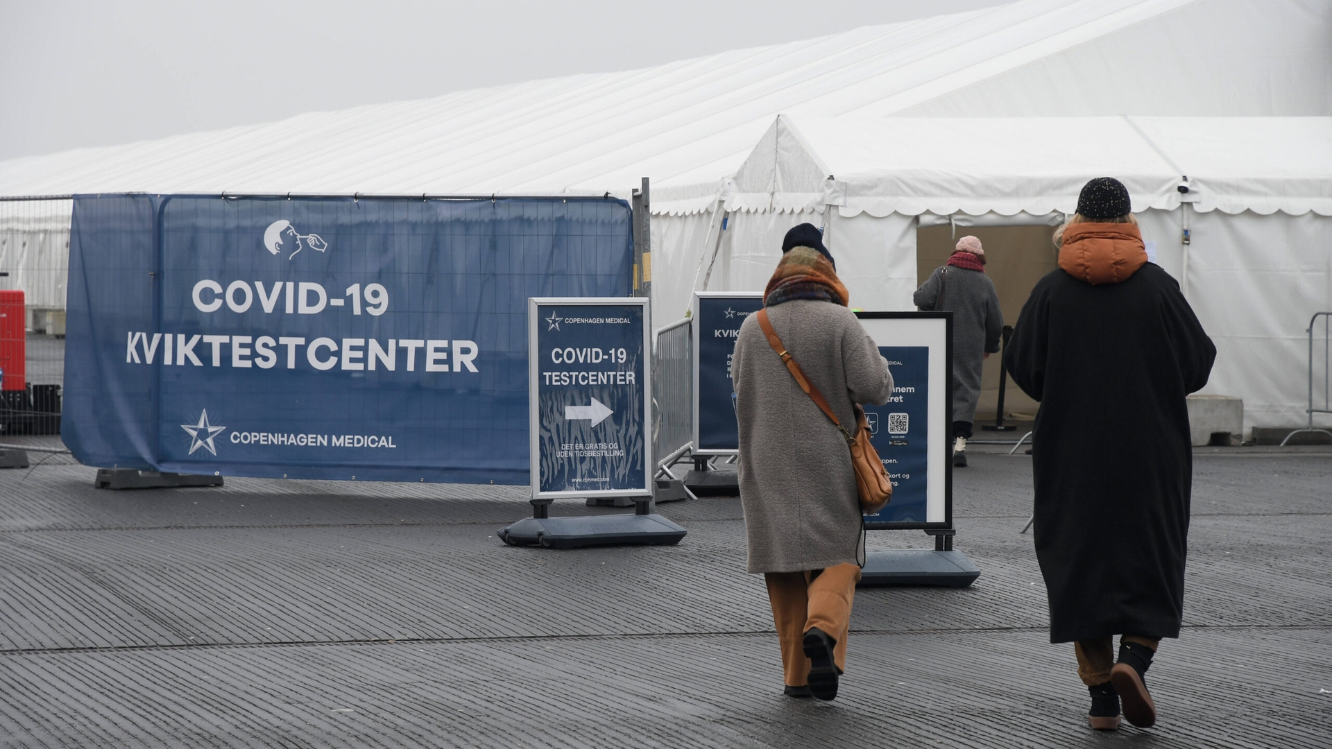 Copenhagen/Denmark./12 January 2021/People walk to Covid-19 quick test center in danish capital Copenhagen Denmark (Phot
