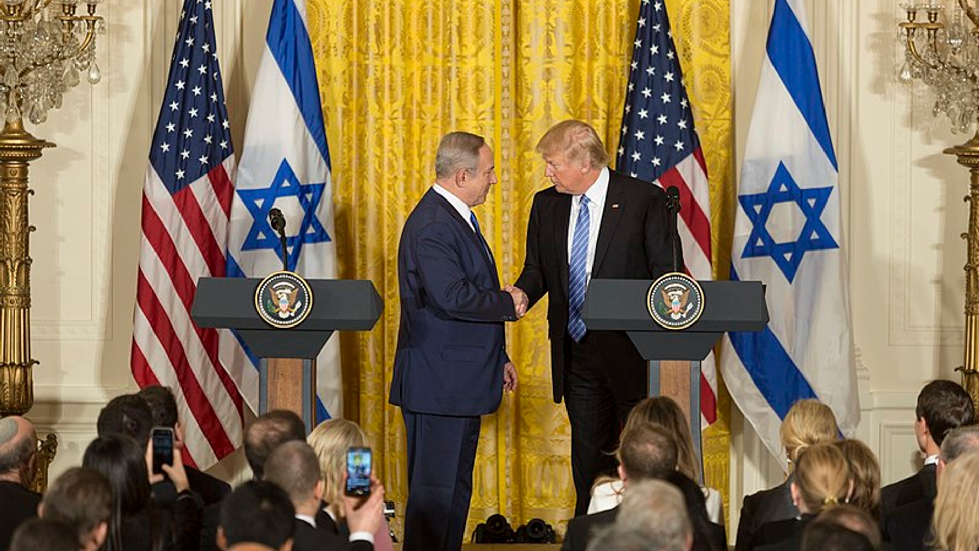 800px-President_Donald_Trump_and_Prime_Minister_Benjamin_Netanyahu_Joint_Press_Conference,_February_15,_2017_(02)