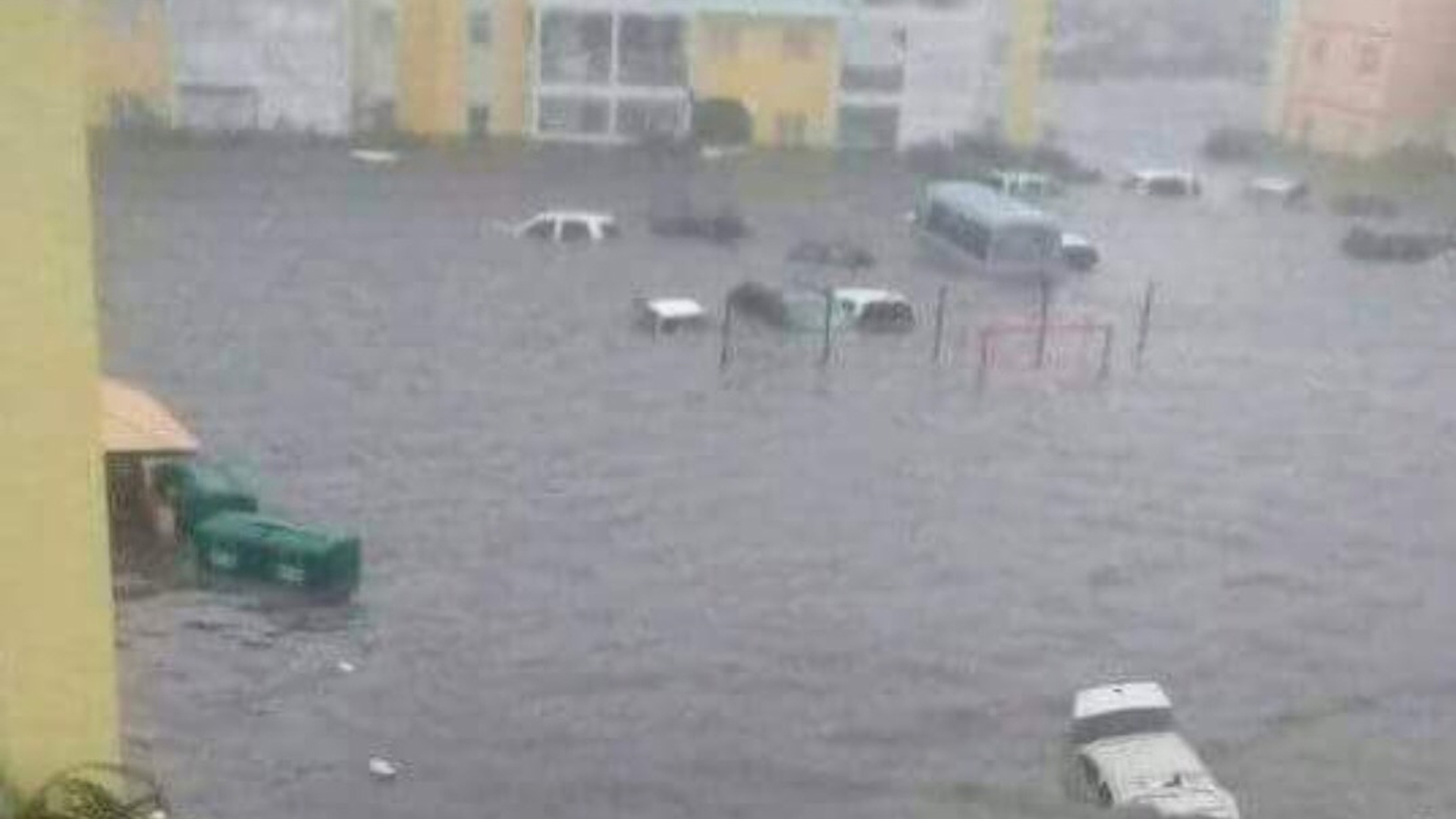 Schade Sint Maarten door Orkaan Irma