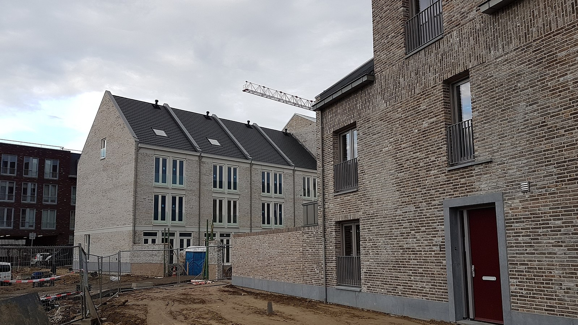 1599px-2018_Maastricht,_woningbouw_Lindenkruis_3