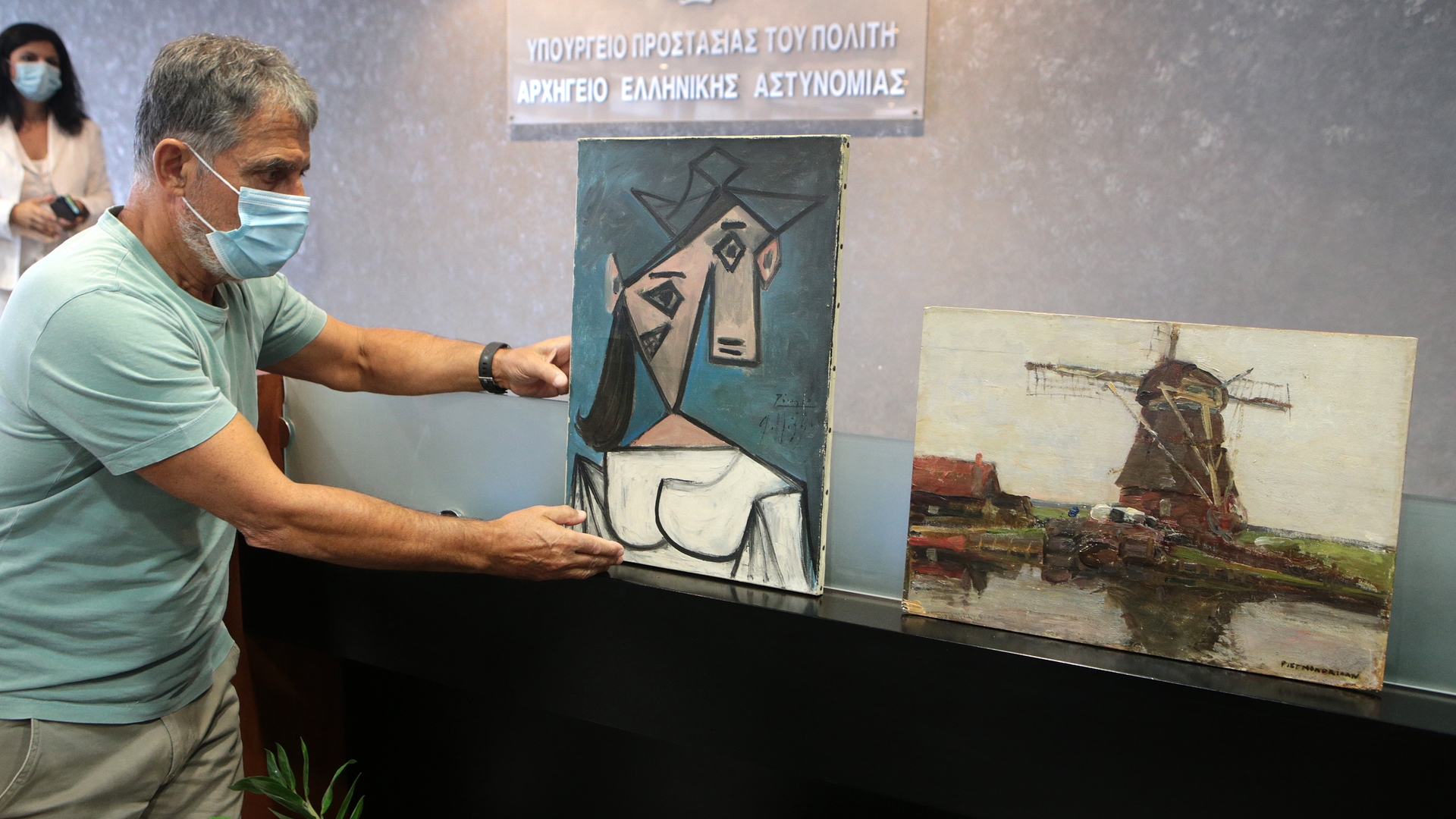 Greek police recover Picasso and Mondrian paintings stolen from the National Gallery