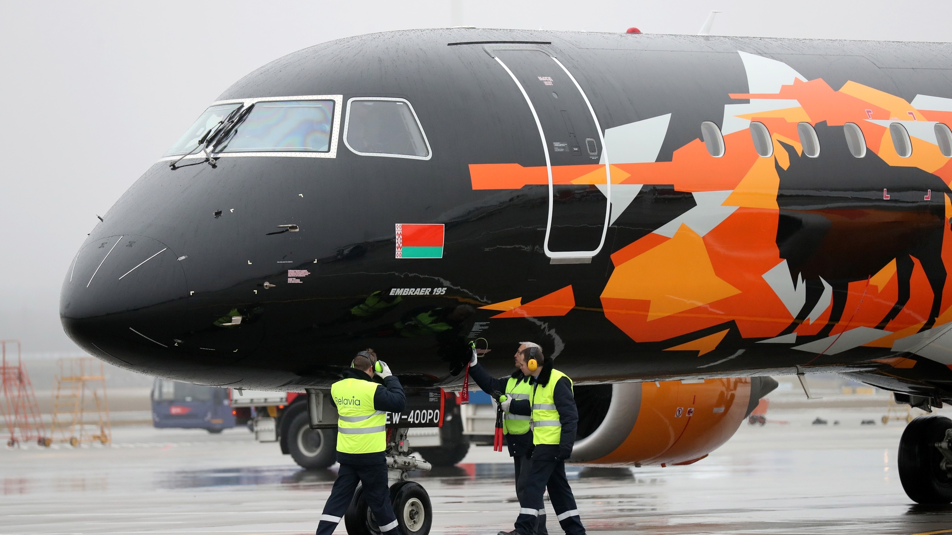 Presentation of the new plane of Belavia air company Embraer - 195 branded by World of Tanks