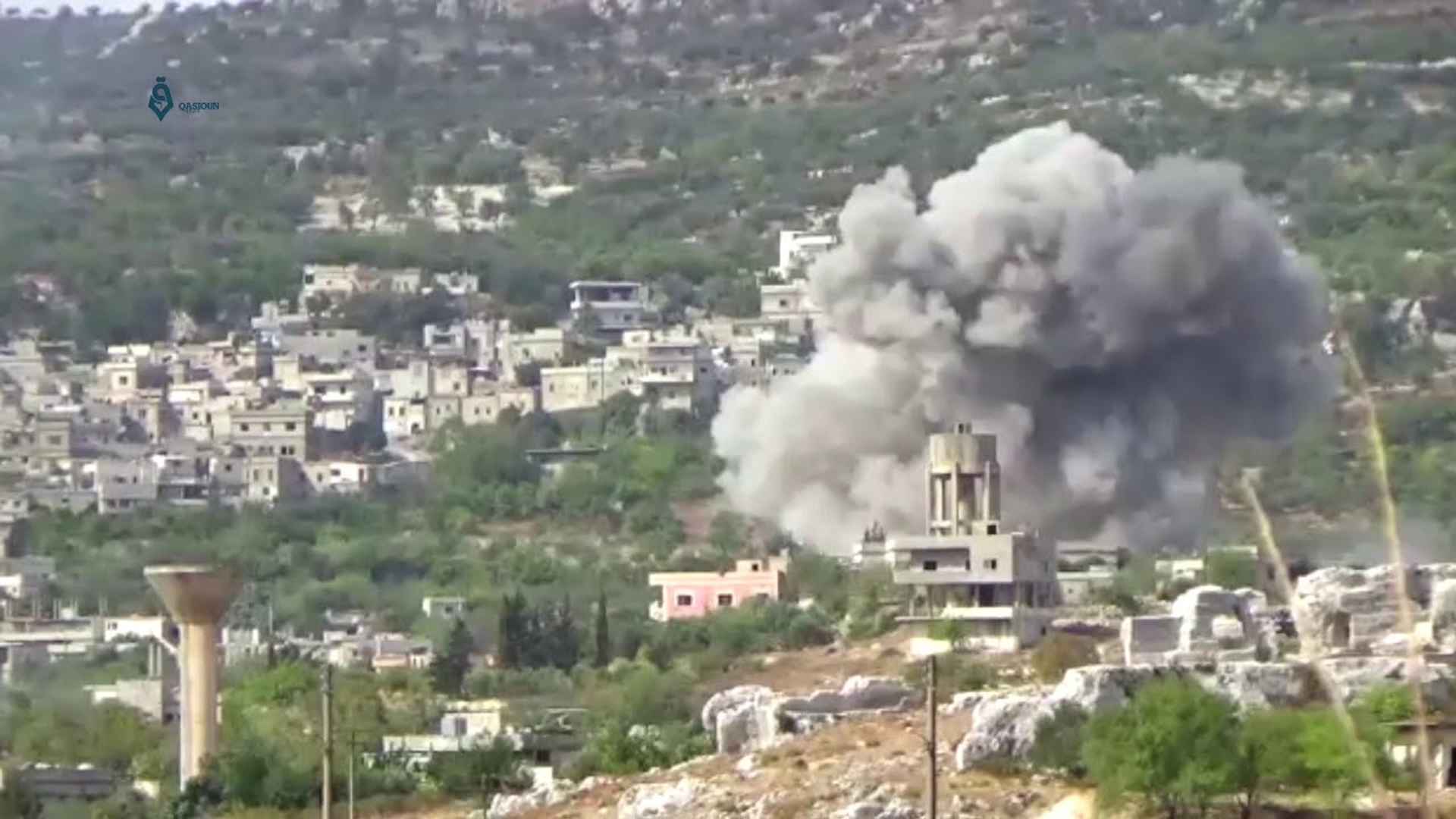 Airstrike_in_Bidama,_west_of_Idlib