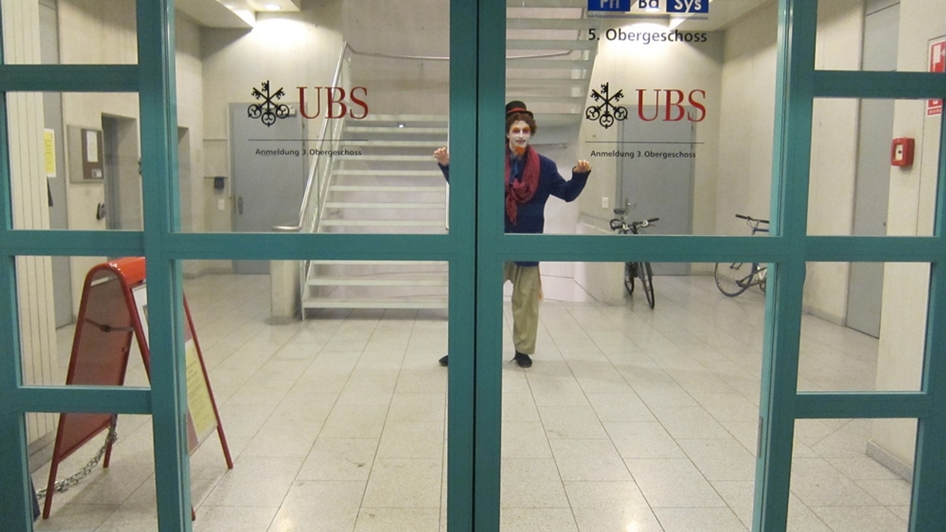 UBS_banks.jpg