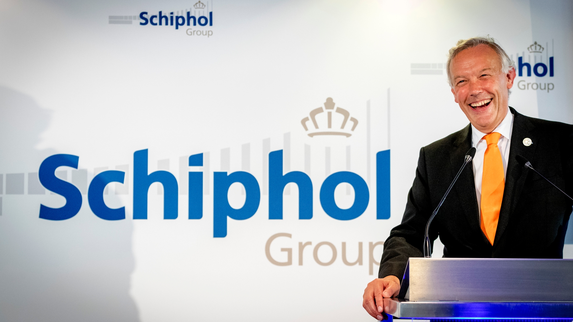 Schiphol Group onthult nieuw logo