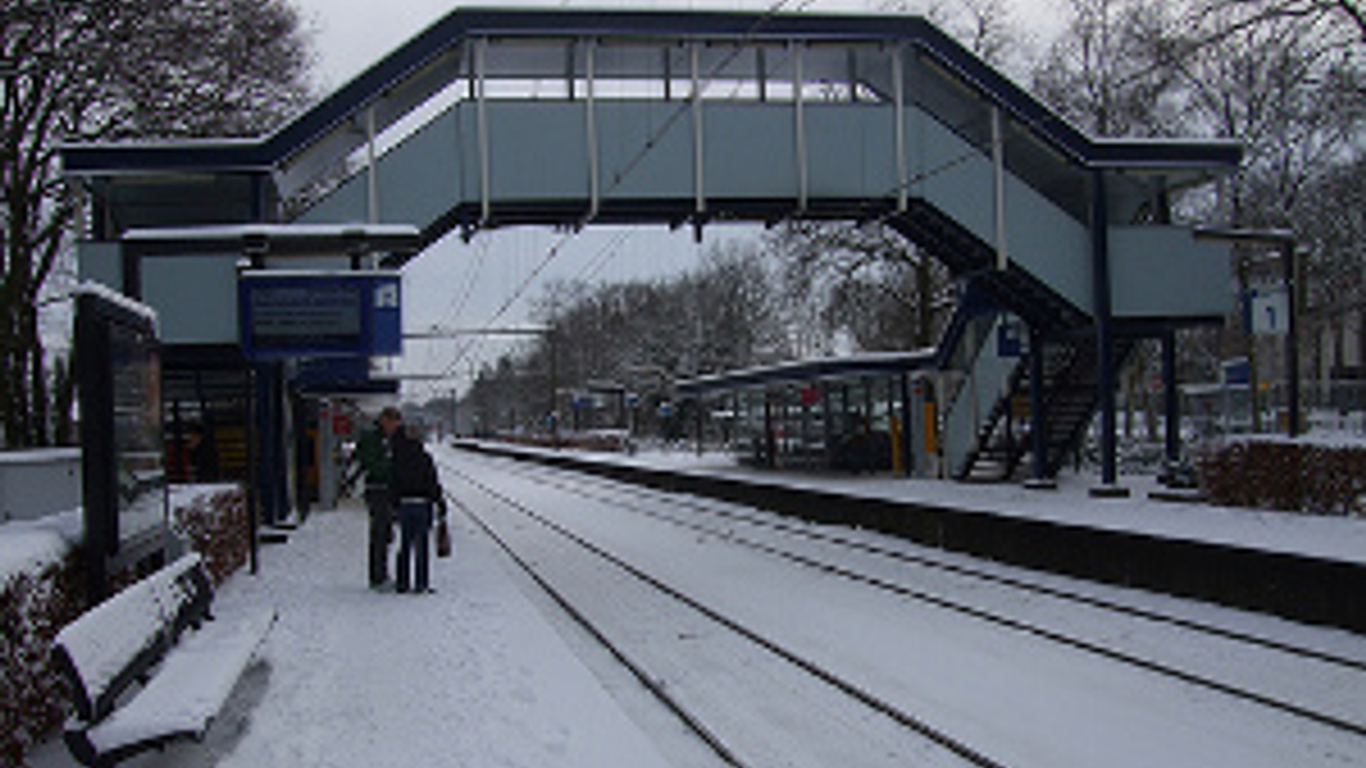 leeg-station-sneeuw.jpg