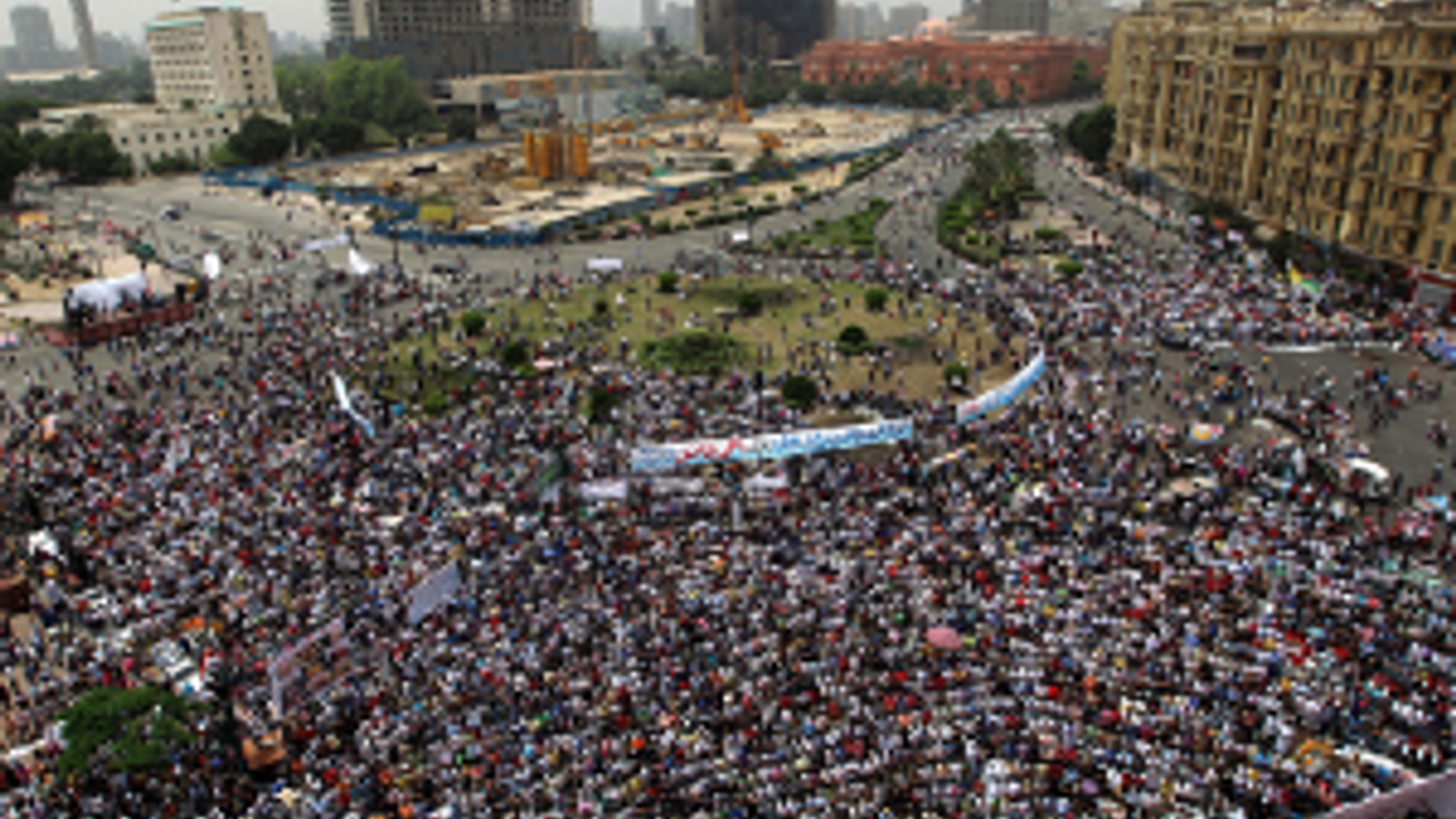 ANP-Tahrirplein_revolutie2_300.jpg