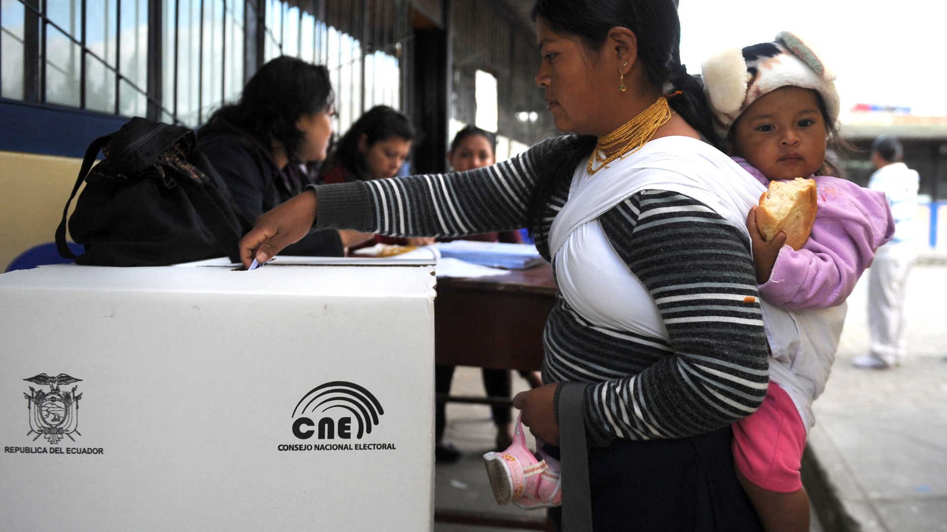 ANP-Ecuador_verkiezingen300.jpg