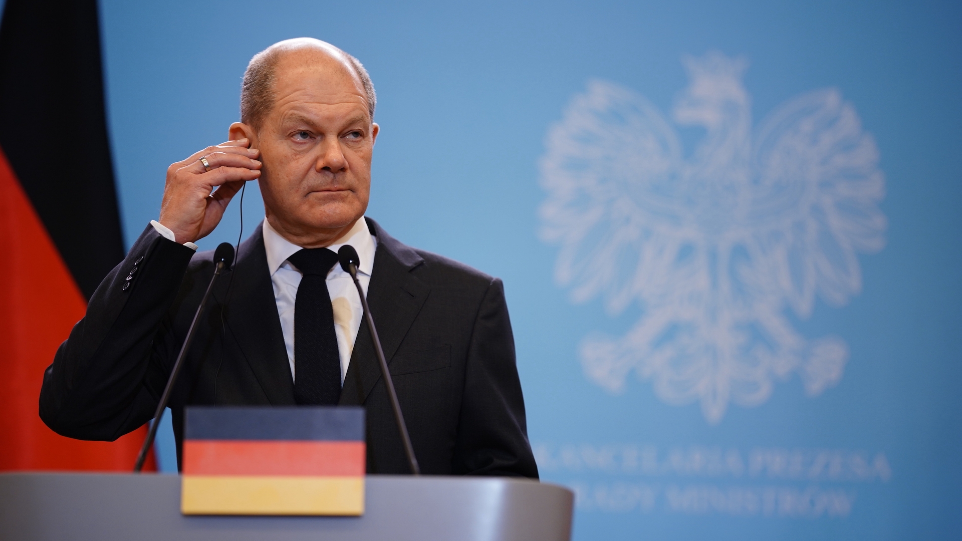 German Chancellor Olaf Scholz travels to Poland