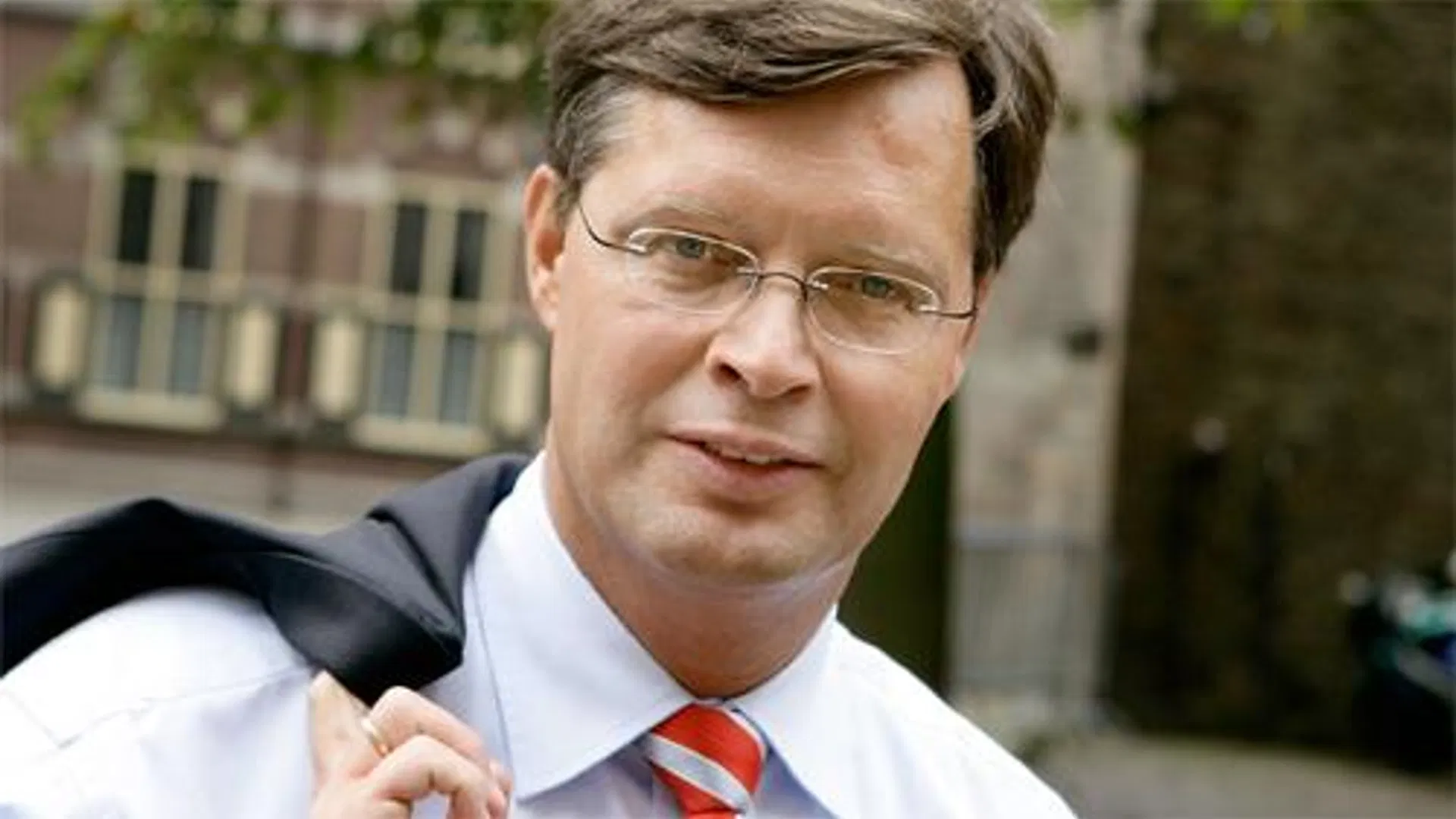 balkenende-met-jasje