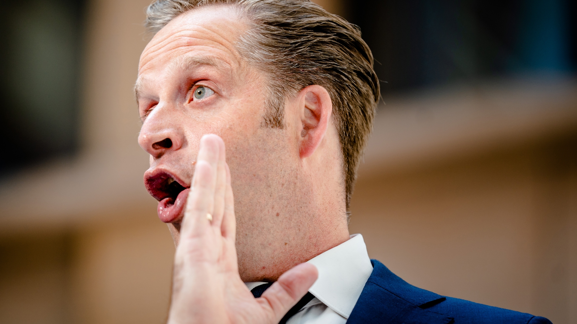 Minister De Jonge activeert update CoronaCheck-app