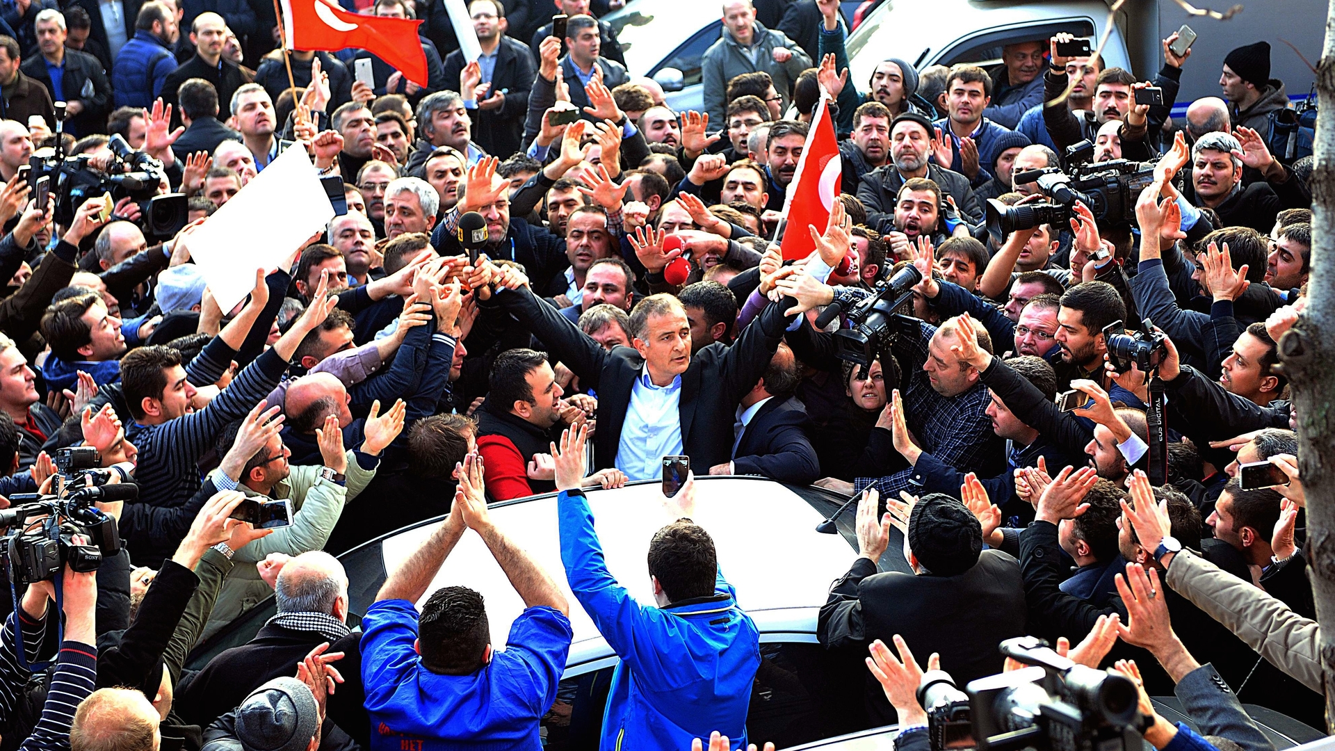 TURKEY-POLITICS-MEDIA-ARREST_2.jpg