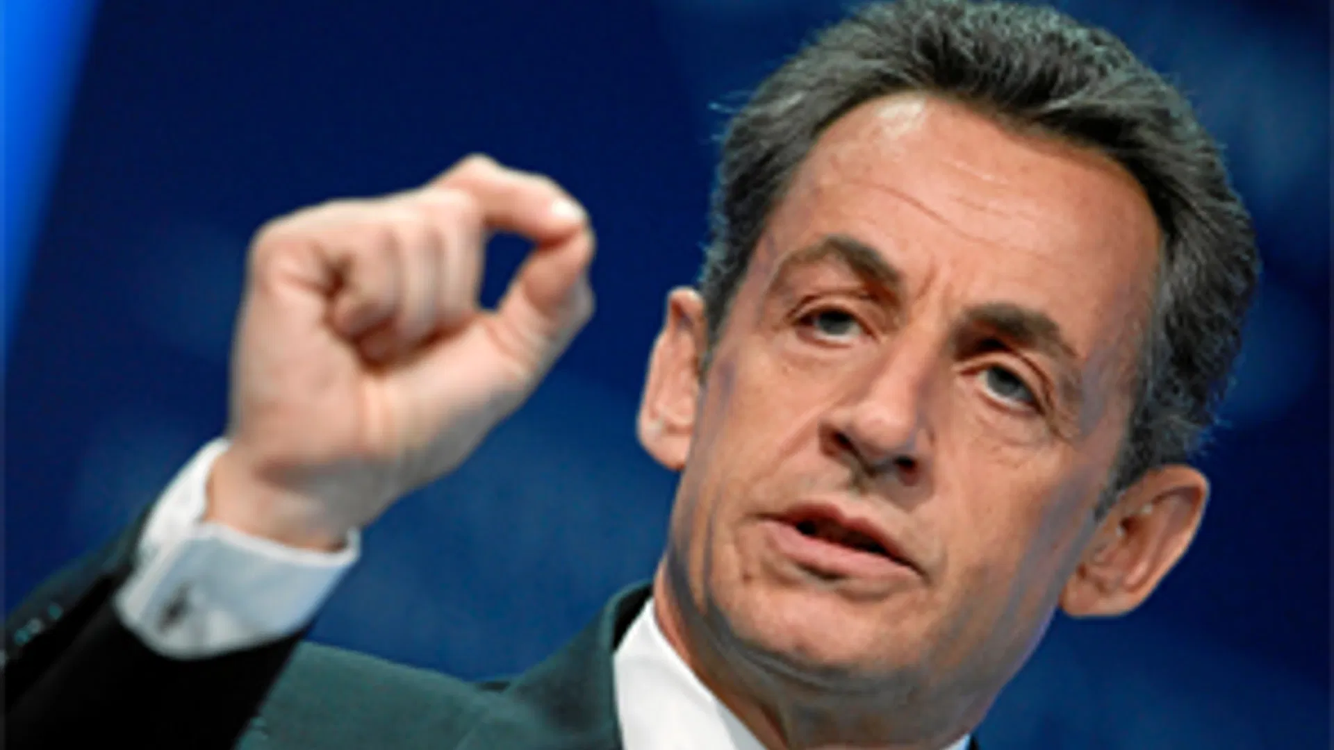 Sarkozy_300_02.jpg