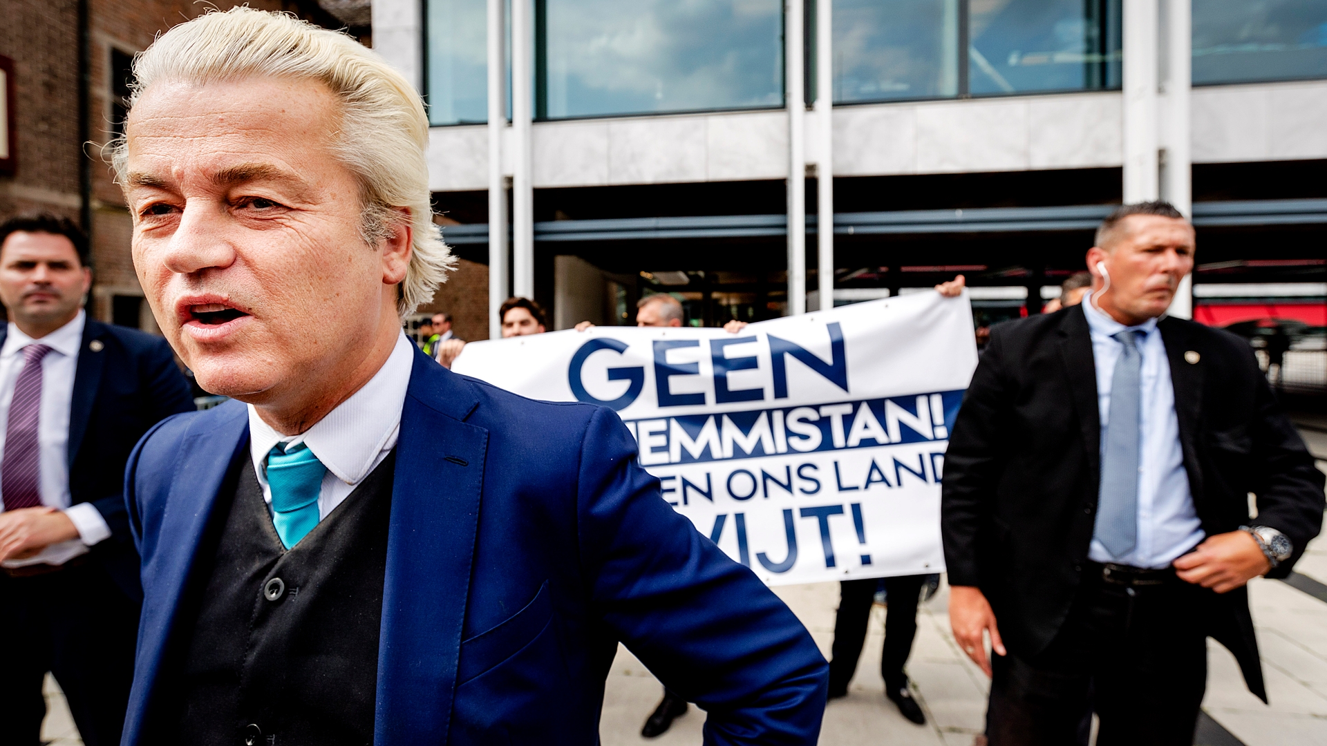 PVV protestactie tegen benoeming Marcouch