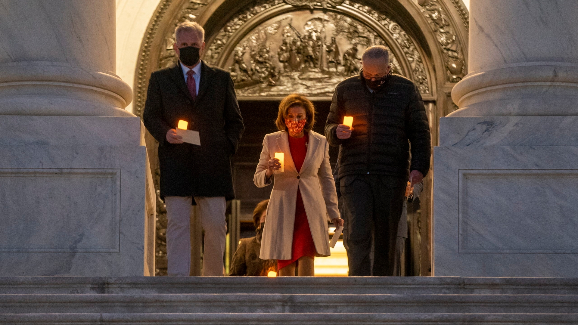 Speaker Pelosi, Congressional Leaders, and bipartisan members of House and Senate hold U.S. Capitol Moment of Silence for 800,000 American Lives Lost to COVID-19.