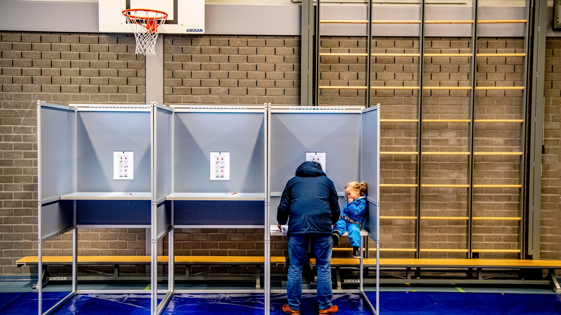 Nederland naar de stembus