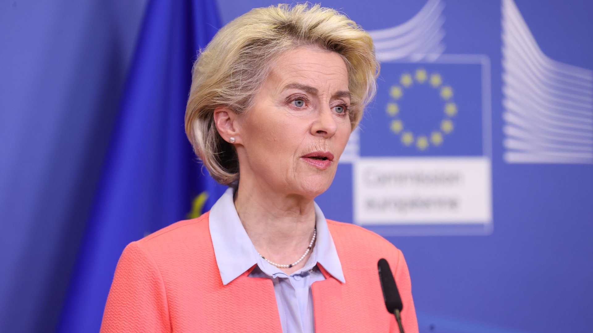 European Commission President Ursula von der Leyen holds press conference