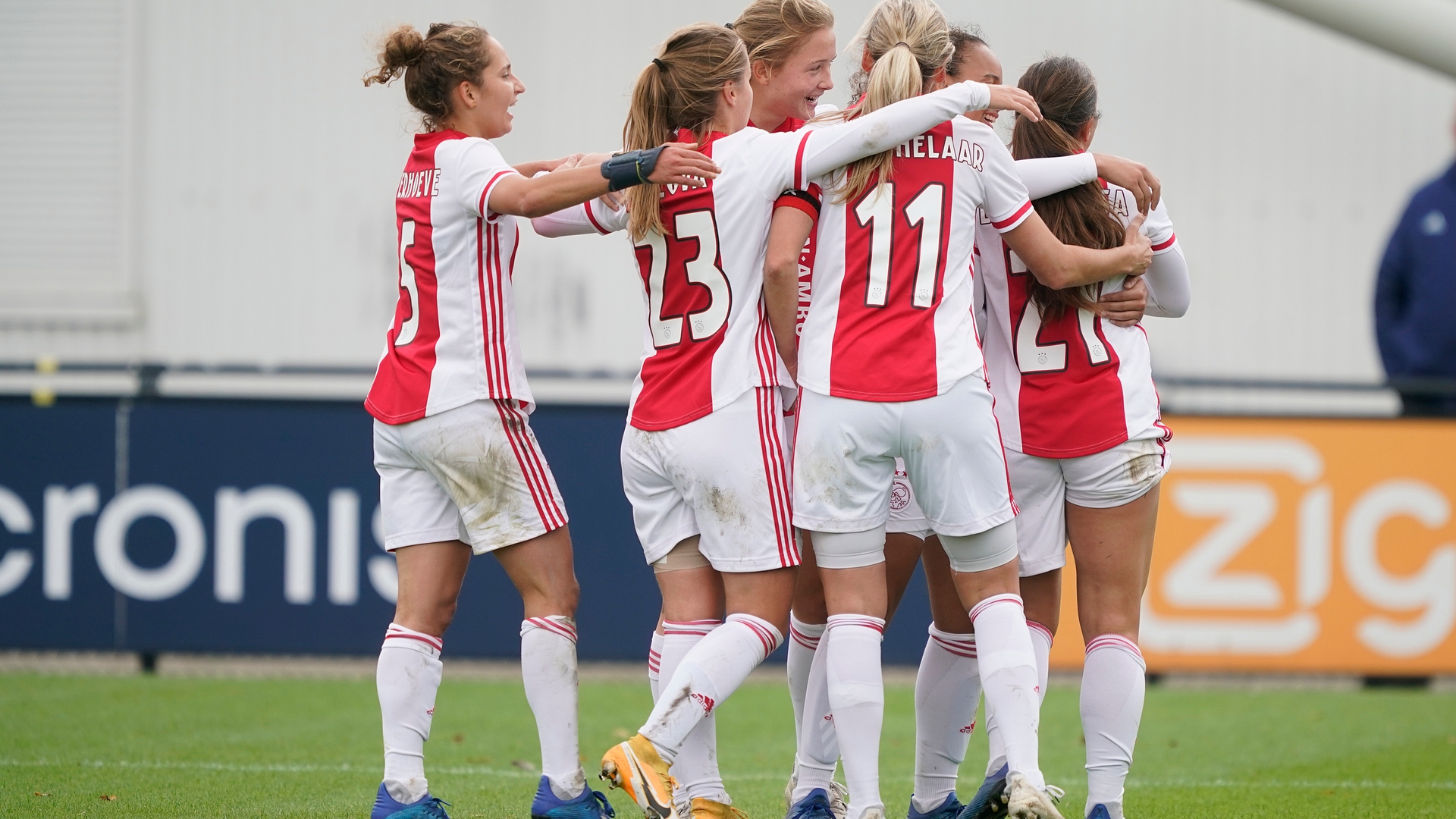 Eredivisie Vrouwen: Ajax v PSV