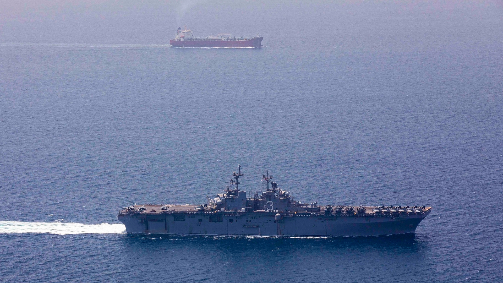 USS Kearsarge (LHD 3) transits the Strait of Hormuz.