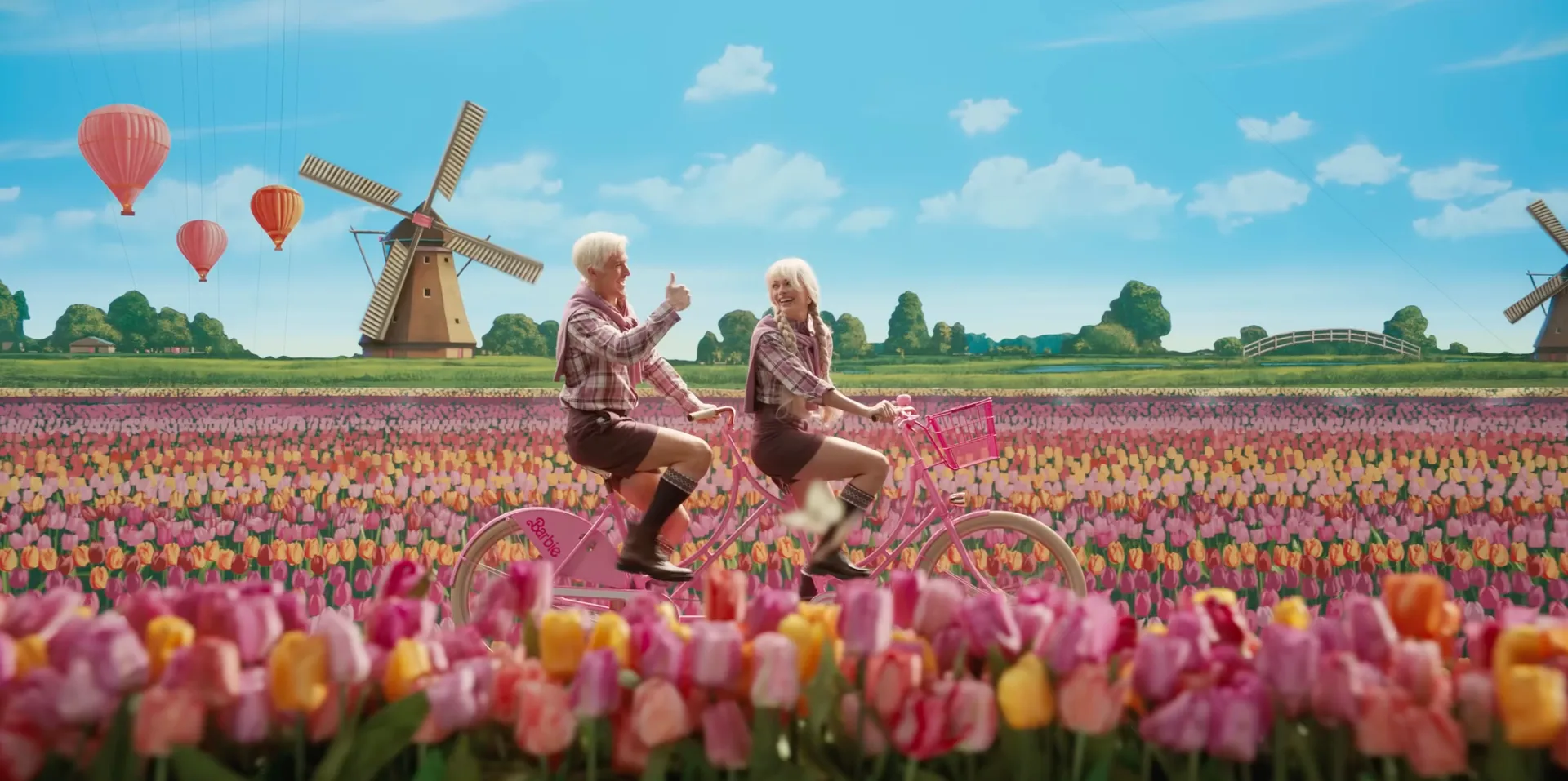 Afbeelding van Hoe krijg je Johan Derksen en Jan Dijkgraaf naar Barbie?