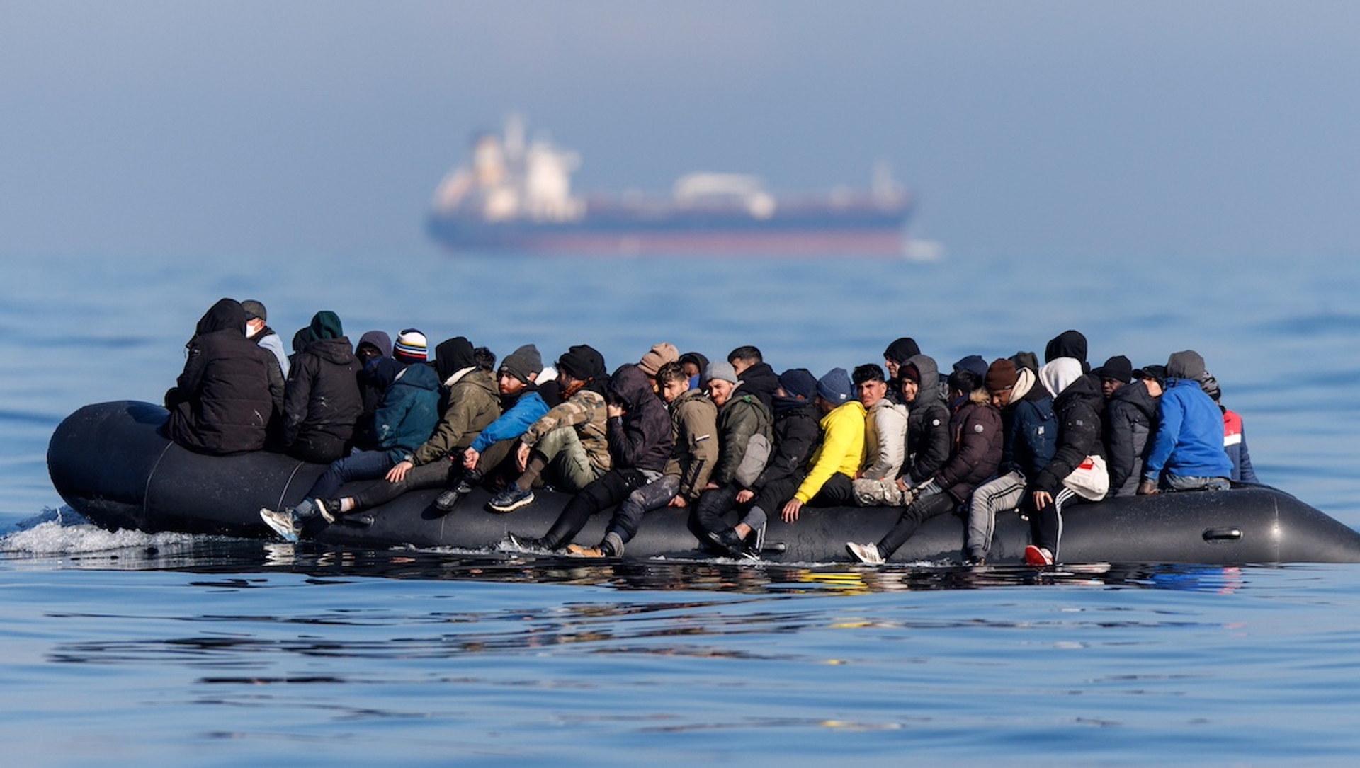 Afbeelding van Dit jaar maakten al 5000 migranten de gevaarlijke oversteek naar Engeland