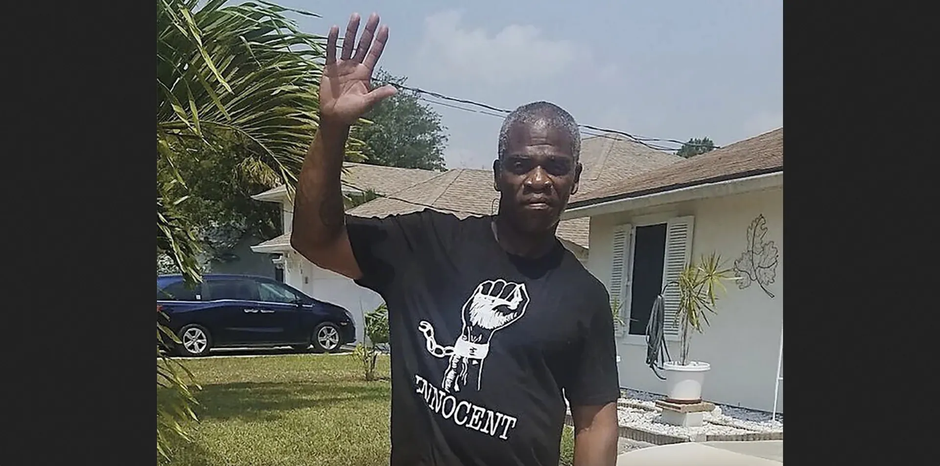 Afbeelding van Zwarte man die zestien jaar onterecht in gevangenis zat, na vrijlating doodgeschoten door agent