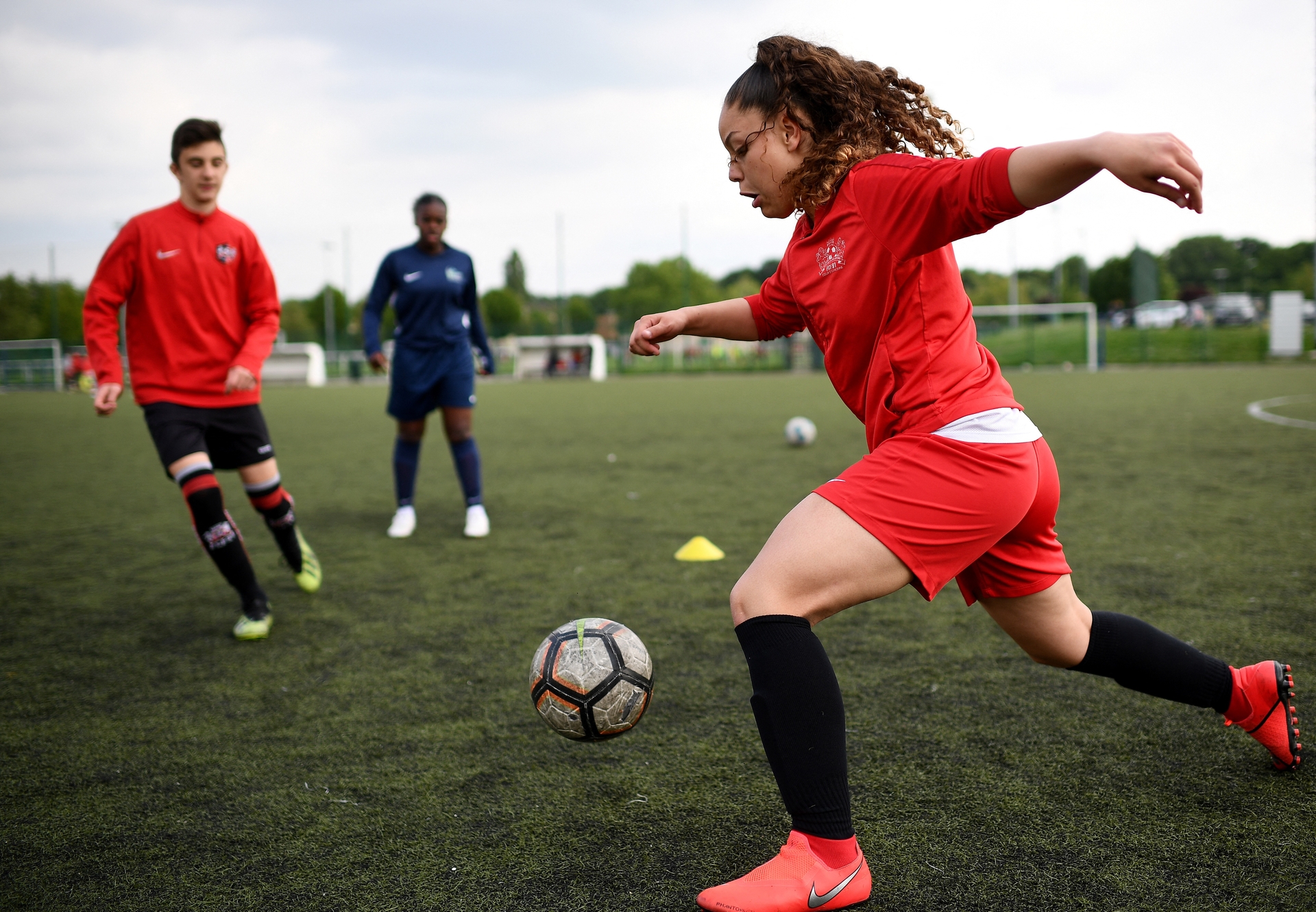 Afbeelding van Radicale gelijkheid: voeg het mannen- en vrouwenvoetbal samen