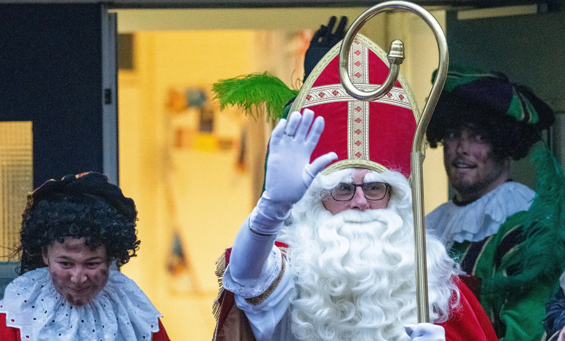 Afbeelding van Elburg stopt met Zwarte Piet na extreemrechts geweld en kritiek van kinderen