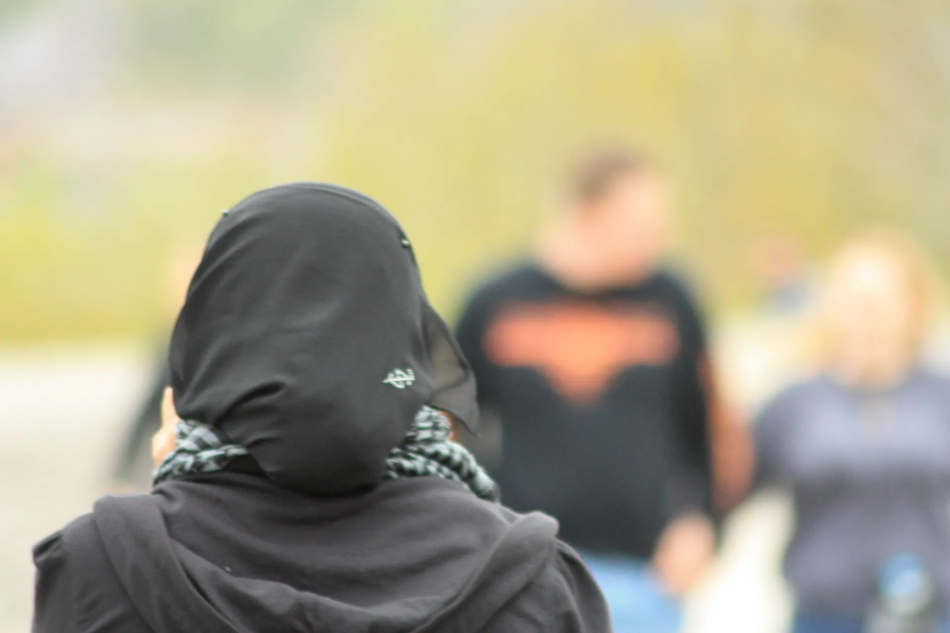 Afbeelding van Europees Hof: Werkgever mag alleen hoofddoek weigeren als álle religieuze uitingen verboden zijn