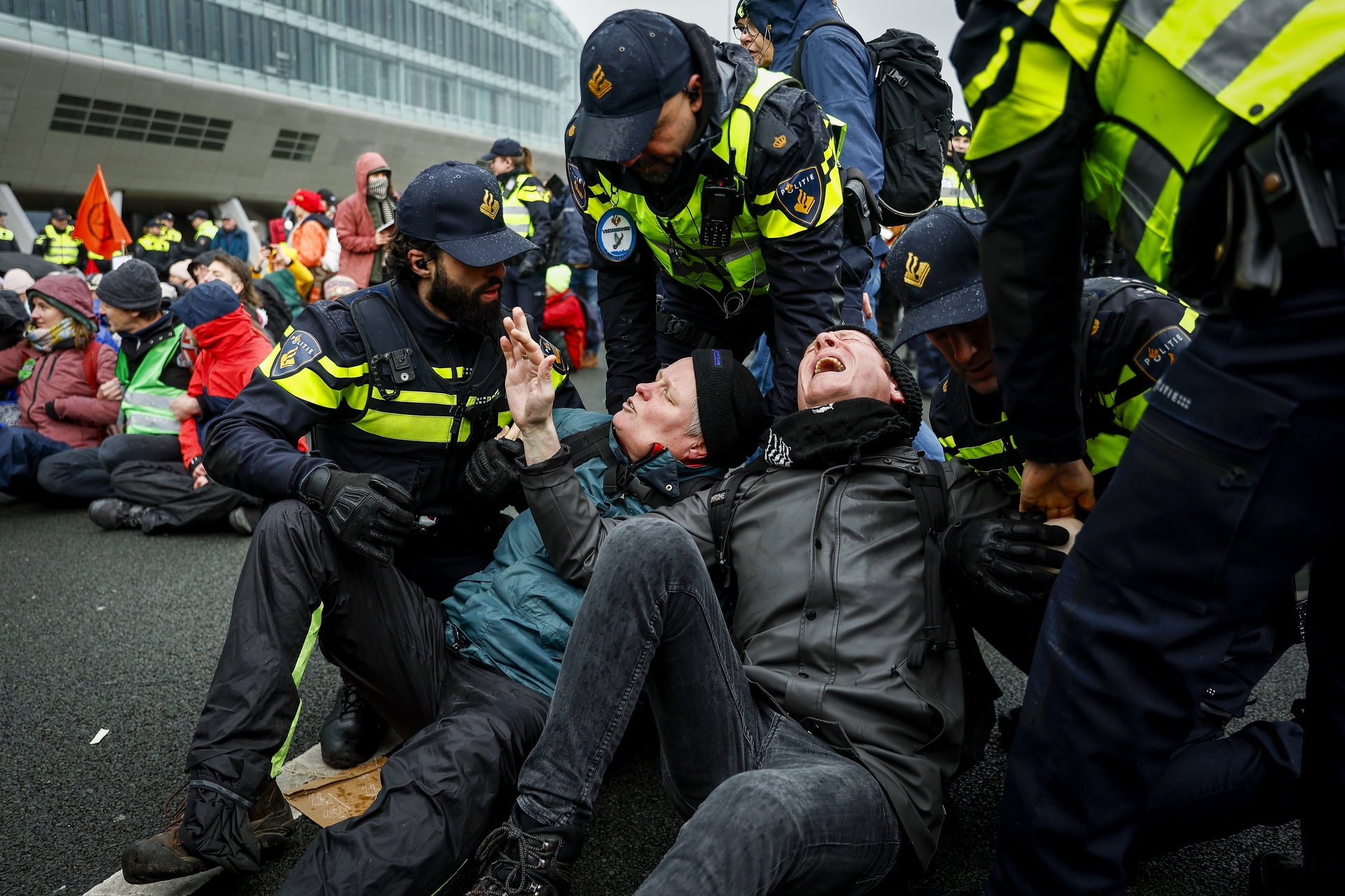 Afbeelding van Klimaatactivisten zijn hun leven niet zeker, ook Nederland in toenemende mate schuldig aan grove repressie